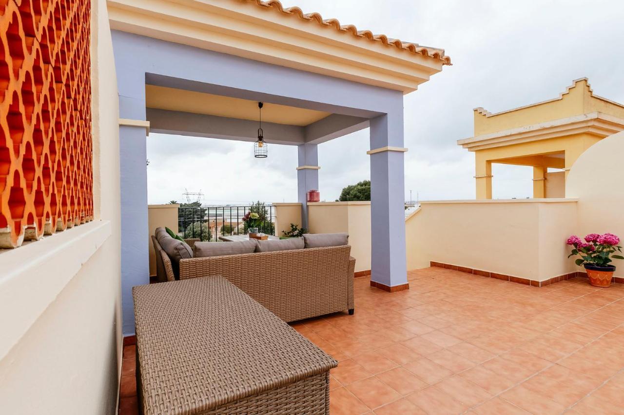 Atico Con Terraza-Solarium Y Piscina 4-6 Personas Wifi A/C Apartment Roda Екстериор снимка