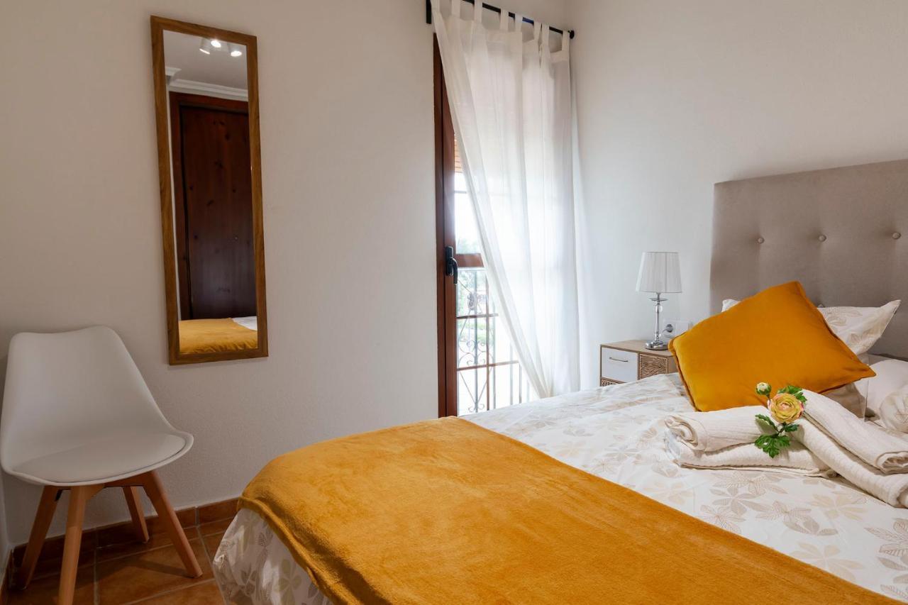 Atico Con Terraza-Solarium Y Piscina 4-6 Personas Wifi A/C Apartment Roda Екстериор снимка