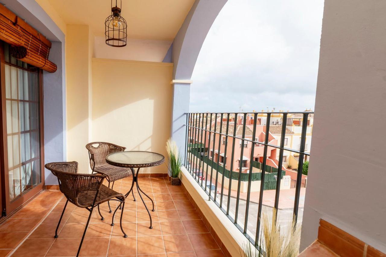 Atico Con Terraza-Solarium Y Piscina 4-6 Personas Wifi A/C Apartment Roda Екстериор снимка
