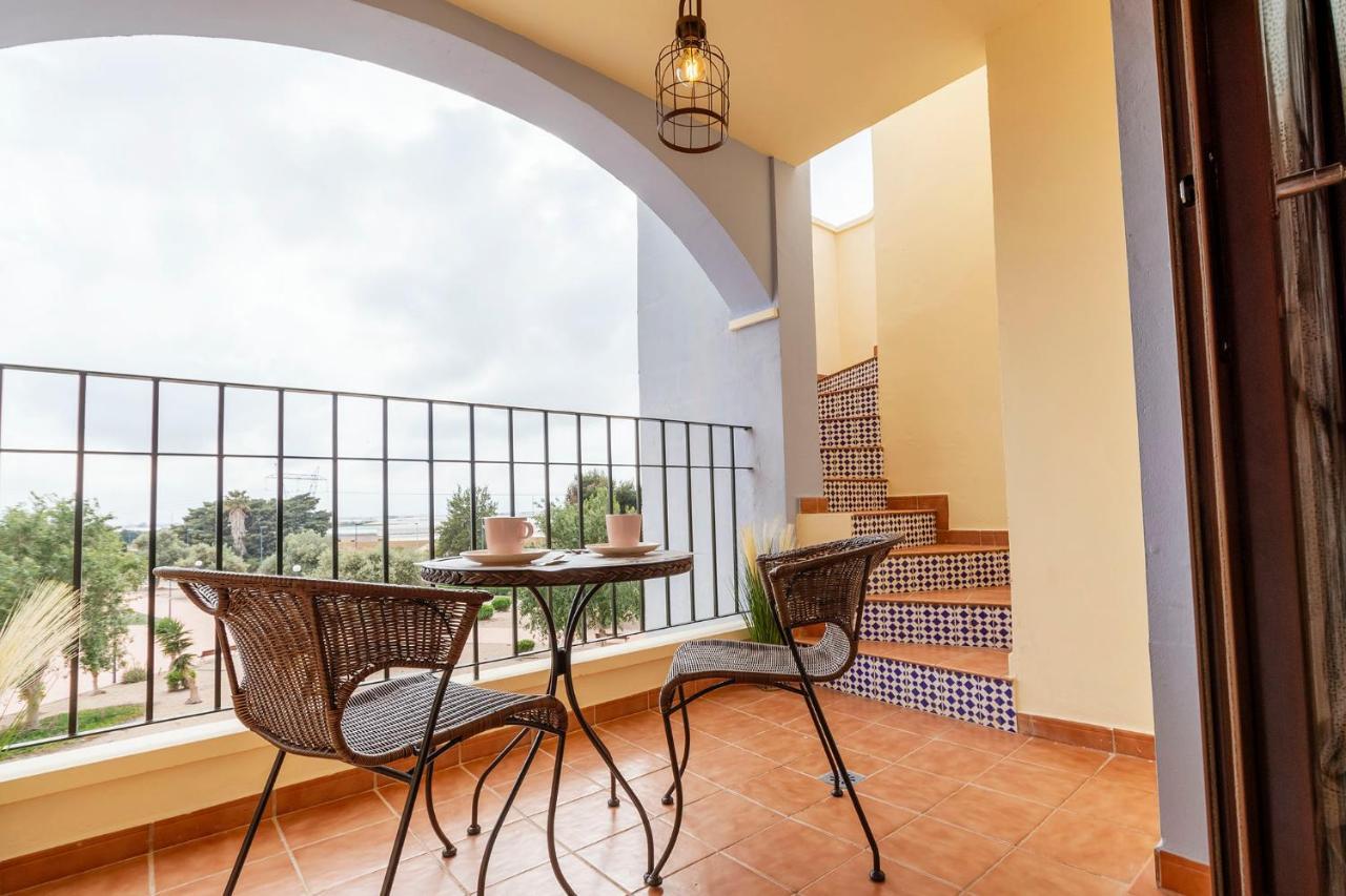 Atico Con Terraza-Solarium Y Piscina 4-6 Personas Wifi A/C Apartment Roda Екстериор снимка