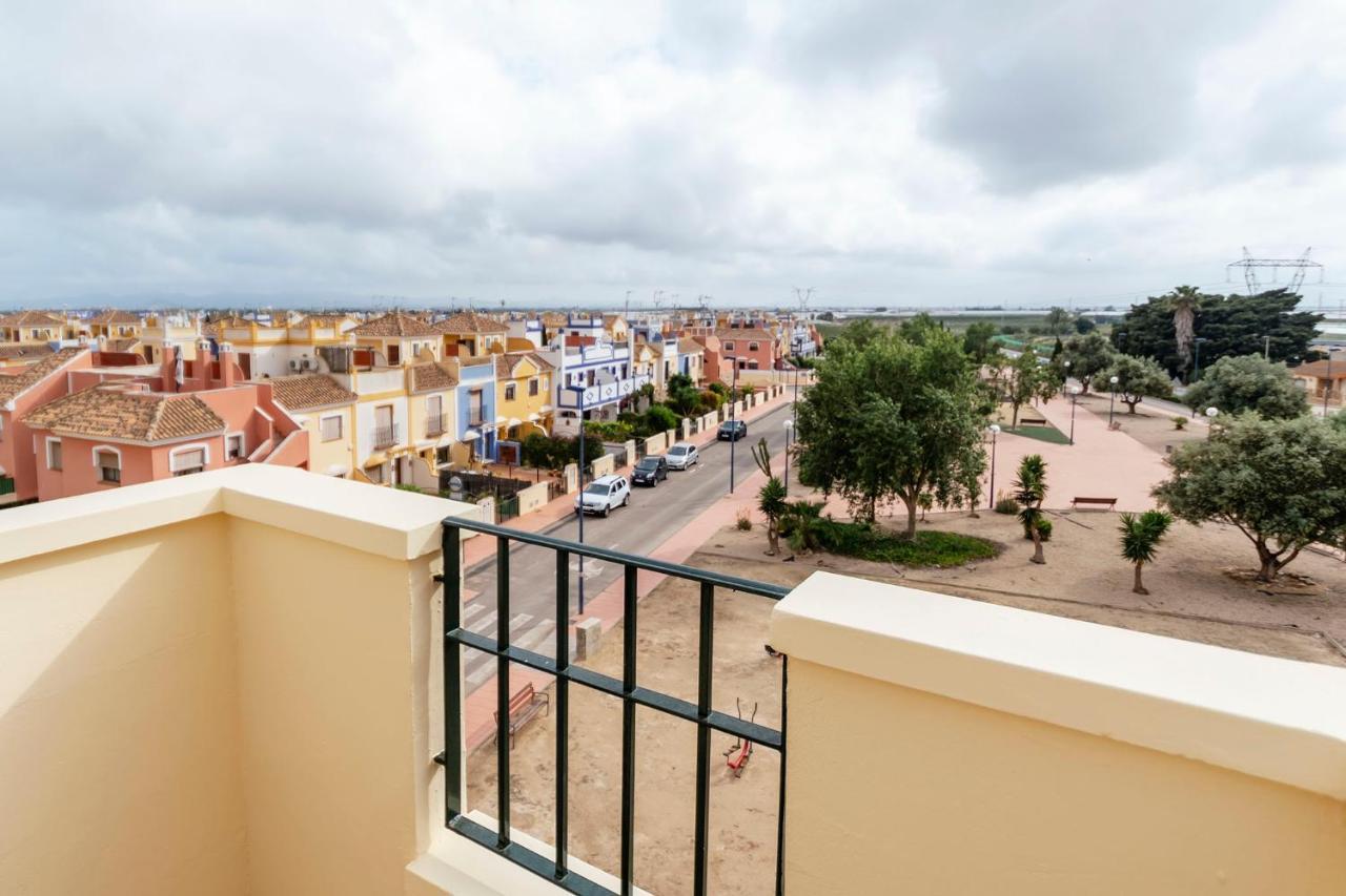 Atico Con Terraza-Solarium Y Piscina 4-6 Personas Wifi A/C Apartment Roda Екстериор снимка